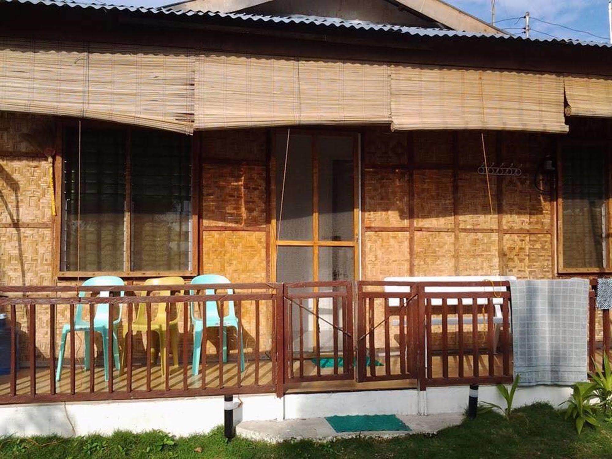 Cronin Residence Resort Oslob Εξωτερικό φωτογραφία